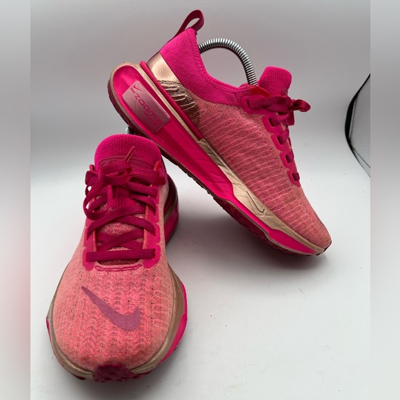 Nike ZoomX Invincible Run 3 Fierce Pink Gold Blast DR2660-602 Women's Size 6 - Picture 1 of 13